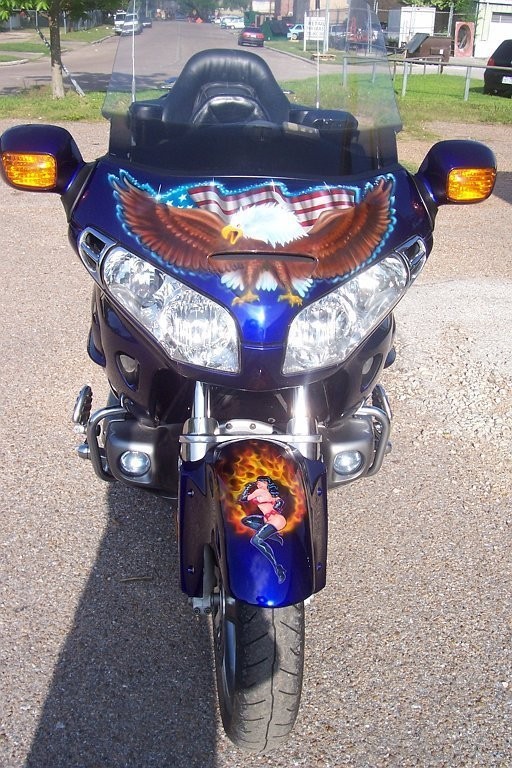Airbrush custom paint motorcycle picture